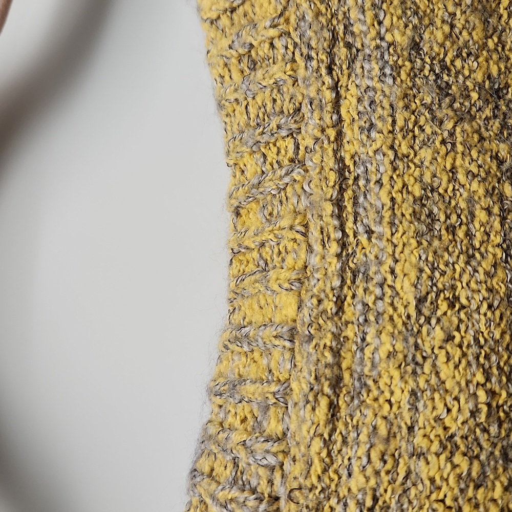 EUC Free People Size XS Gold Yellow and Grey Cropped Sweater - Picture 8 of 8